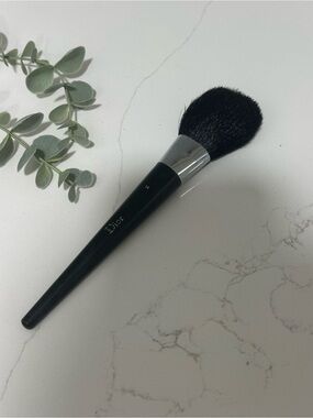 Christian Dior Backstage Powder Brush Medium Handle Natural Hair Tester Brush